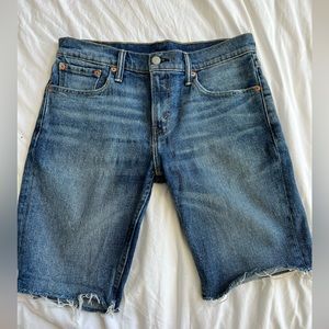 Levi’s Men’s Jean Shorts Size 30 Waist. Great Condition!